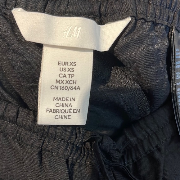 NWOT H&M wide-cut linen/satin pants - Picture 6 of 6